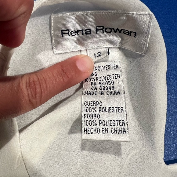 Rena Rowan Ivory A Line Key Hole Back Sleeveless Beaded Floral Design Size 12 - Picture 7 of 7